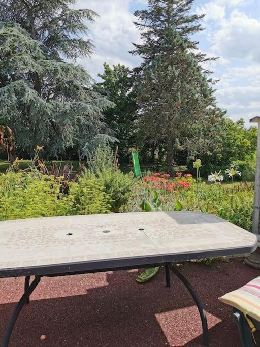 Catherine Et Serge Genets Bagian luar foto